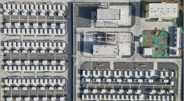 中电建核电承建的胶东最大新型“超级充电宝”——山东威海荣成共享储能项目并网一次成