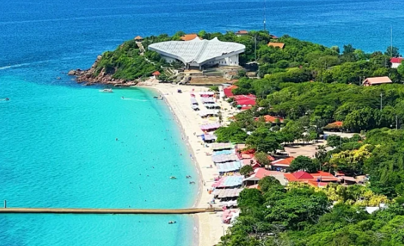 海岛微电网+储能的双向奔赴：如何为火爆的海岛游提供稳定电能保障？