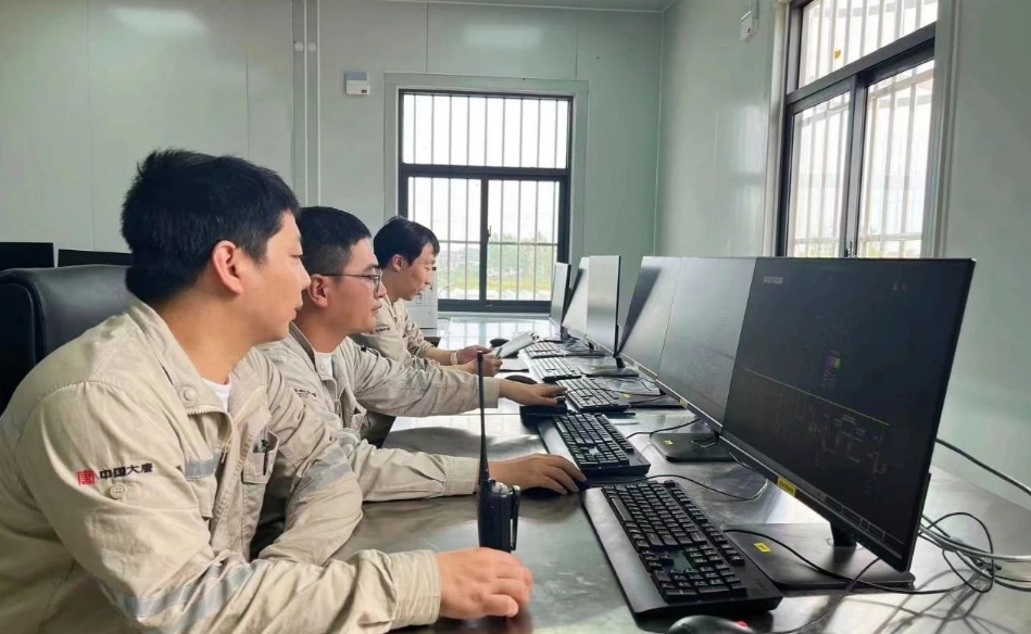 大唐湖北公司钠离子储能项目升压站成功受电