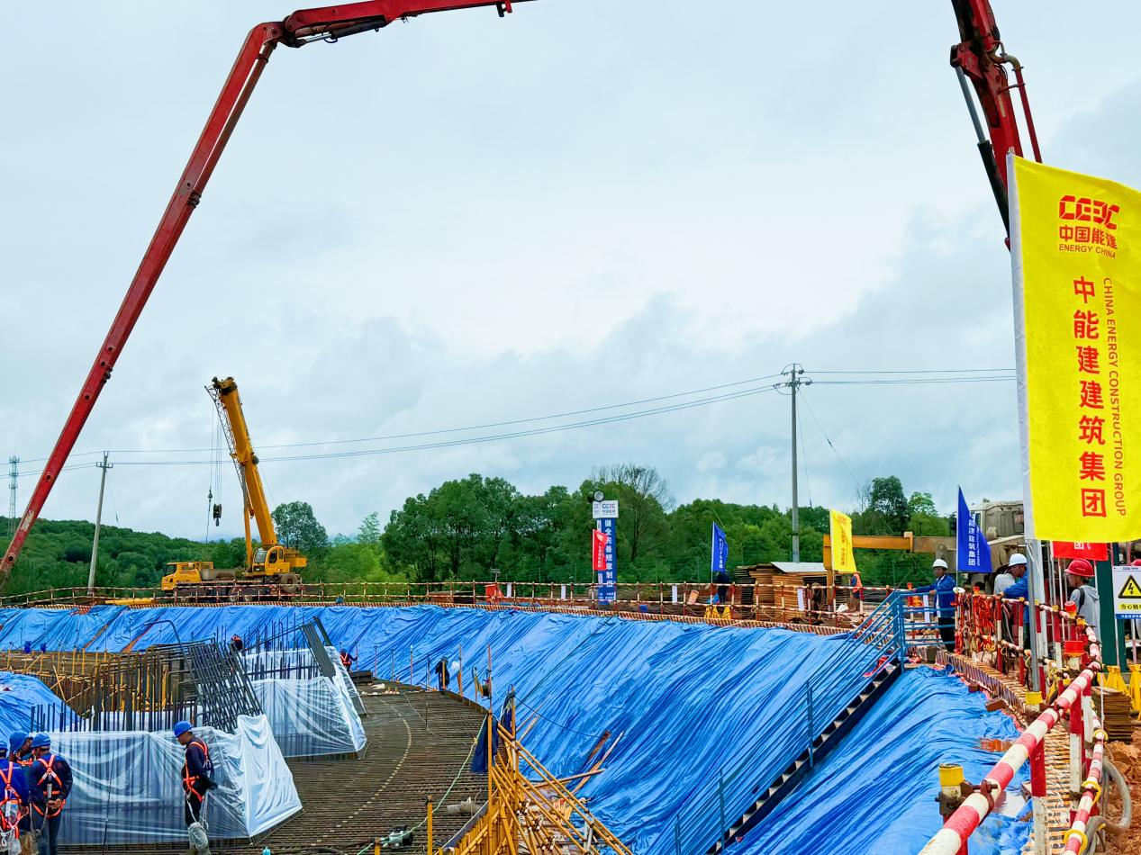 中能建建筑集团，株洲百万：2号冷却塔环基开始浇筑