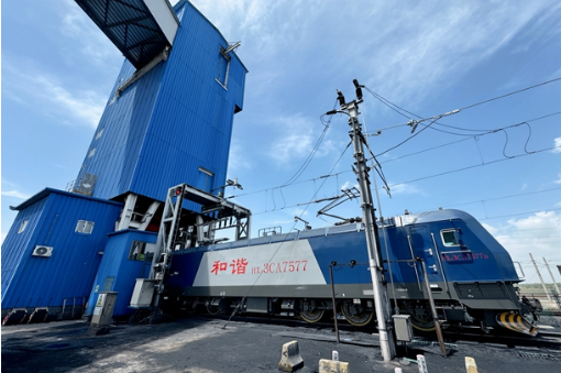 新朔铁路提前实现外购煤运输任务过半