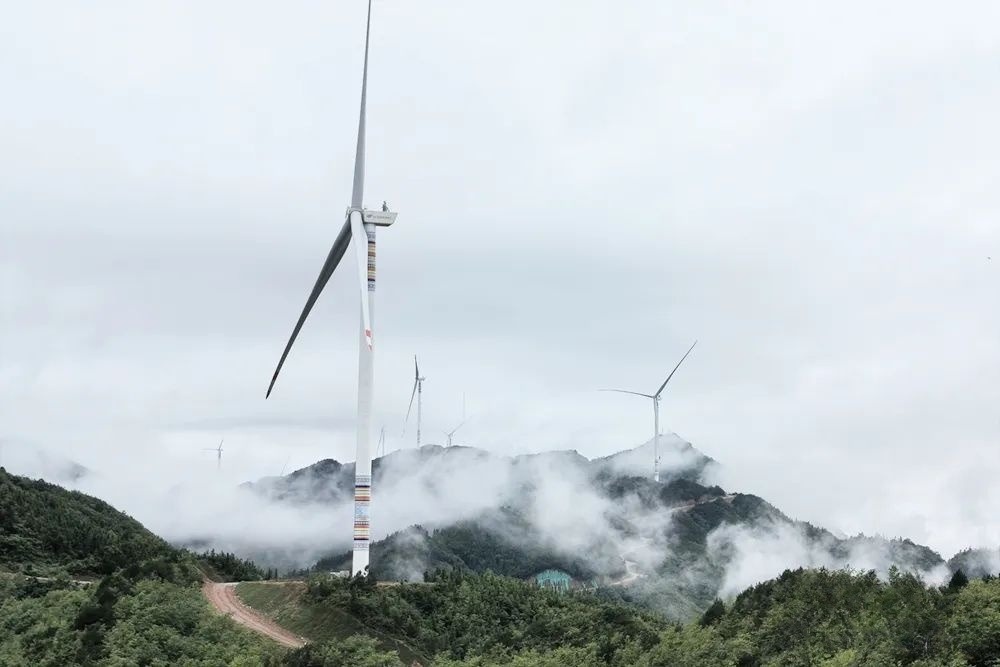 广西隆林150MW风光储一体化项目并网成功