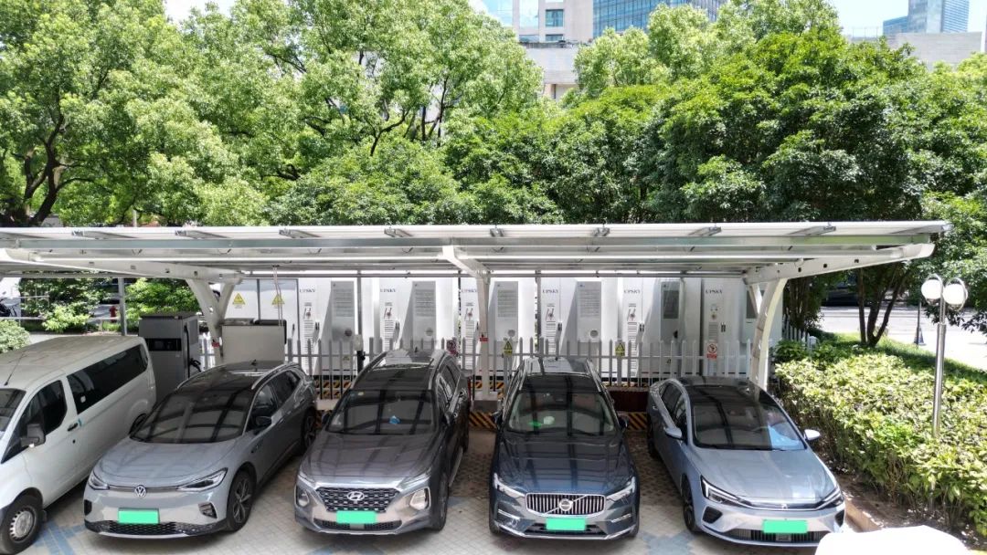 以储助光，蓄能生辉丨弘正携手普凯世纪打造工商业光储充项目