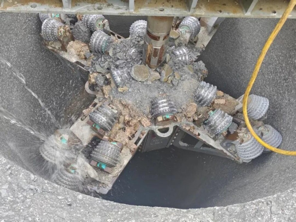 南网储能广东惠州中洞抽水蓄能电站排风2号竖井开挖顺利完成