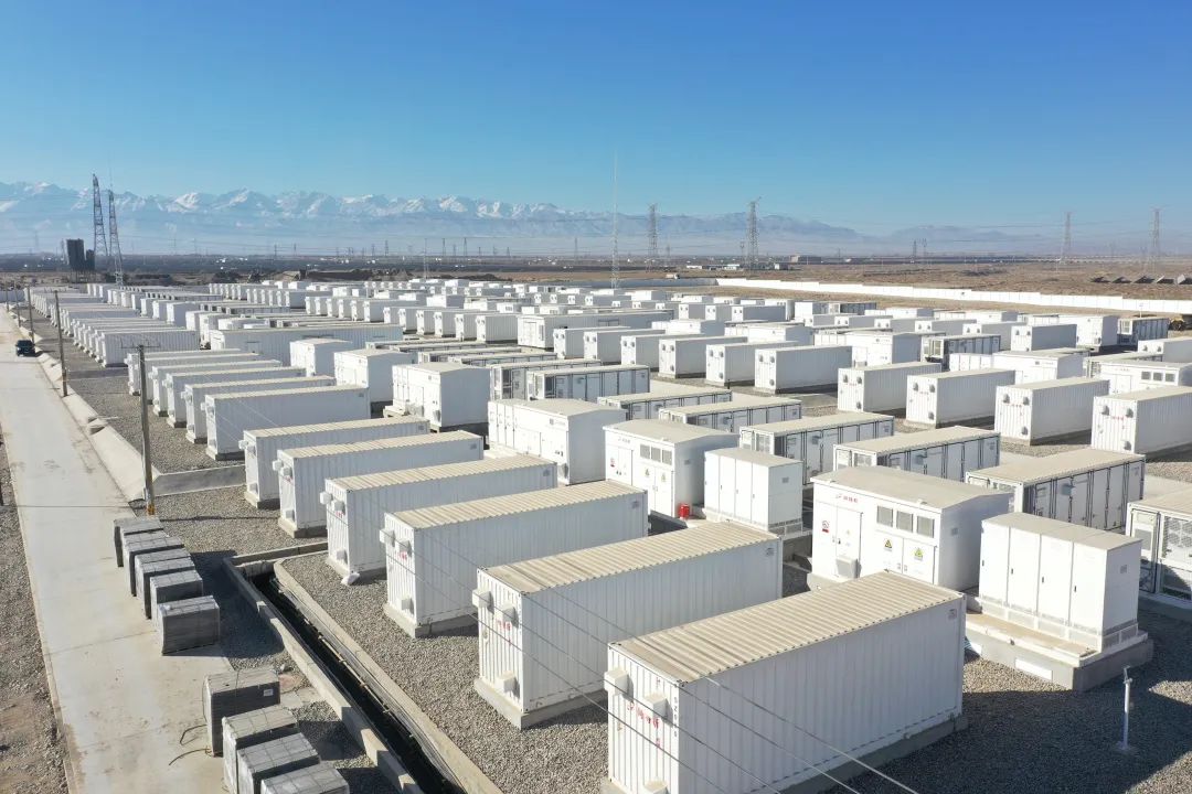 阿特斯储能蝉联BNEF全球储能Tier 1榜单