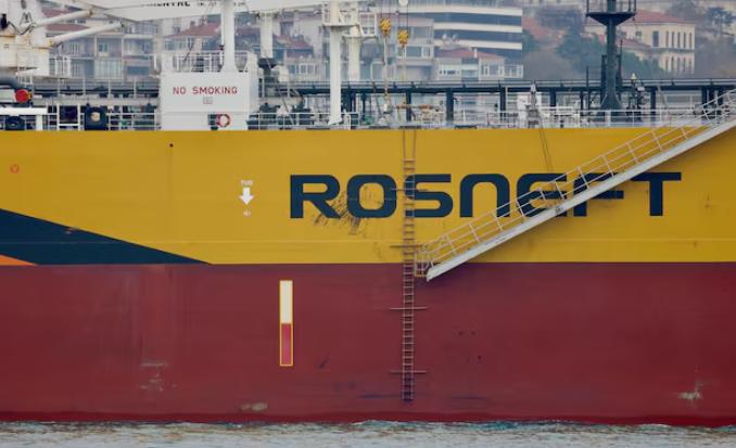 俄罗斯石油公司上半年净收入受油价影响下降