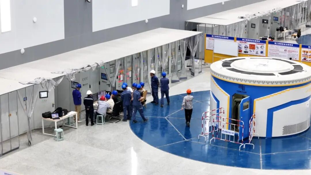 南网储能梅蓄二期5、6号机组顺利完成背靠背拖动试验