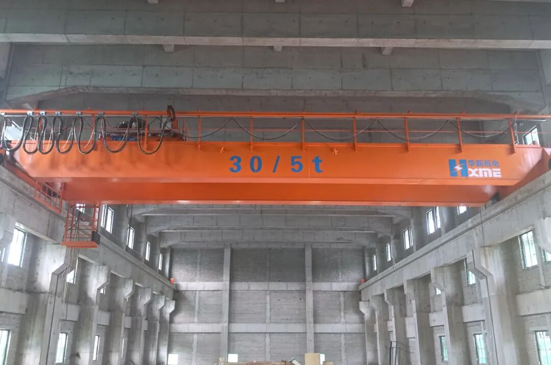 广东肇庆抽水蓄能电站机电仓库桥机安装顺利完成