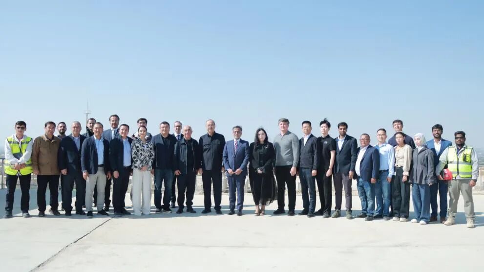 乌兹别克斯坦总理视察！中亚地区最大电化学储能项目